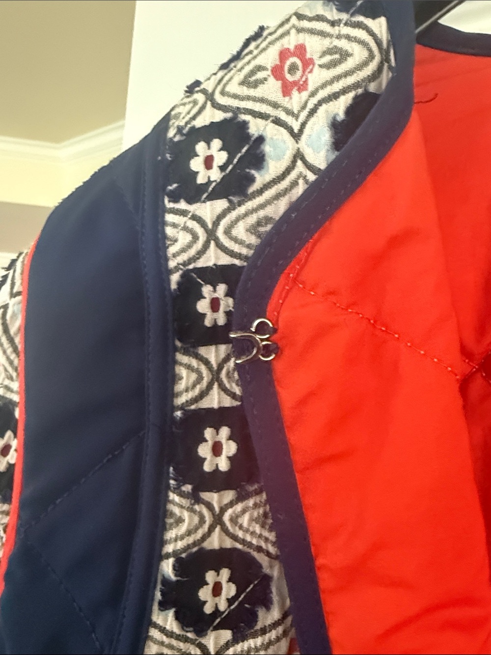 Tory Burch patterned jacket, size 2 - Picture 7 of 8